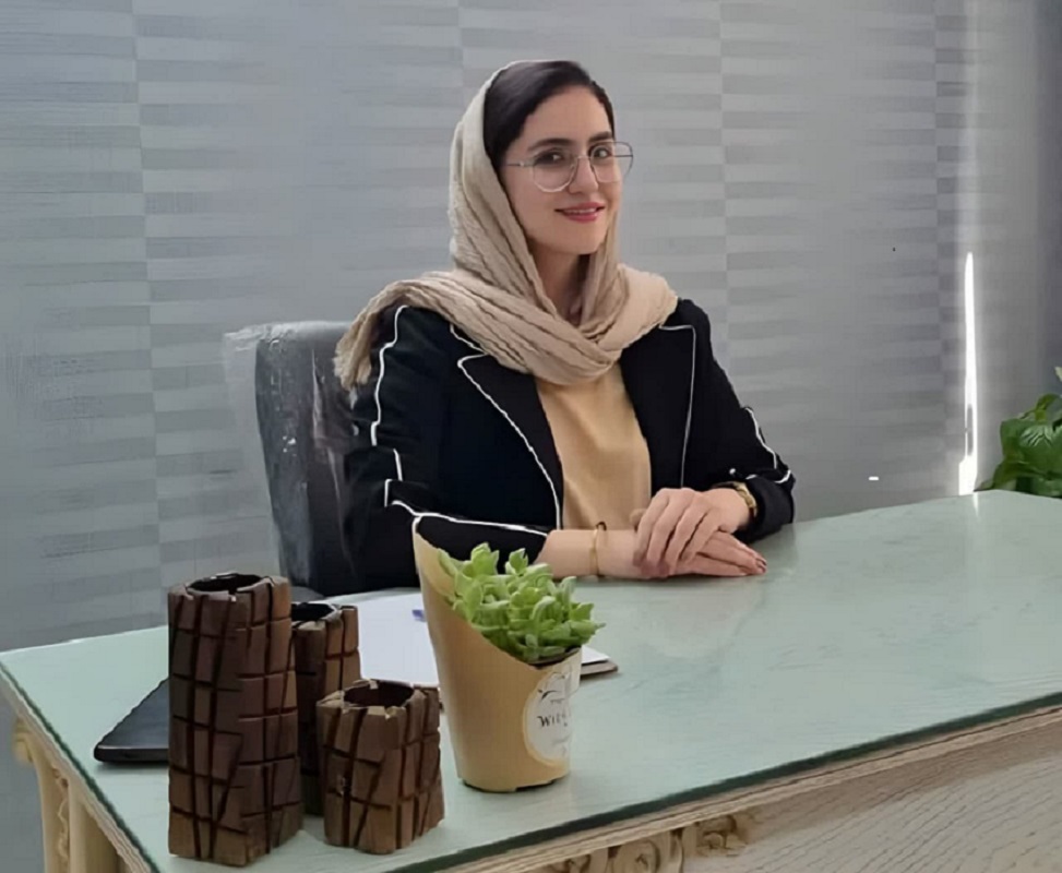 خانم-فائزه-دربانی